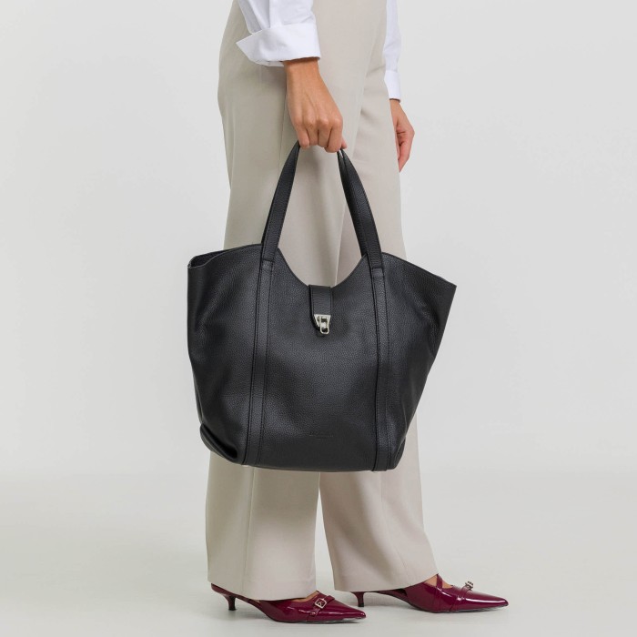 30811s-04 сумка женская от бренда dr.koffer вид слева