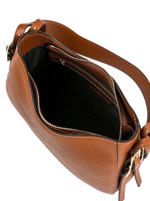 Товар коричневого цвета с внутренней стороны