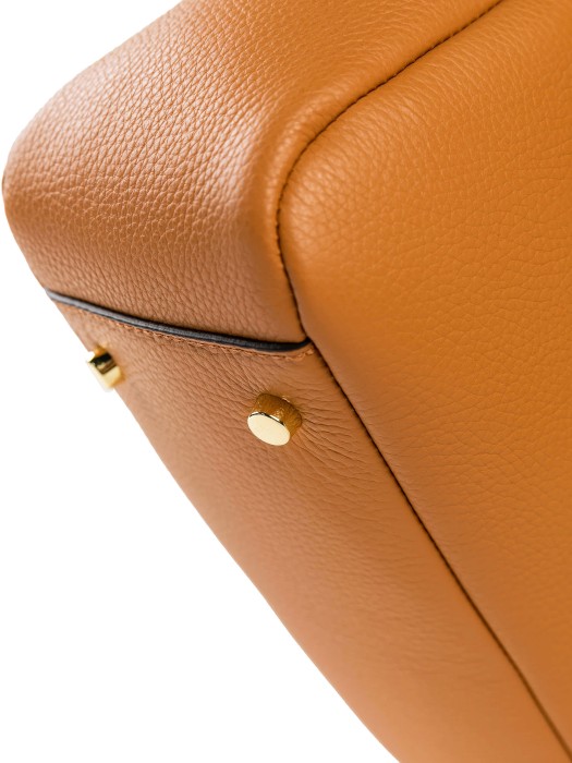 Продукция для женщин фото