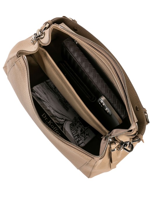 Товар бежевого цвета с внутренней стороны