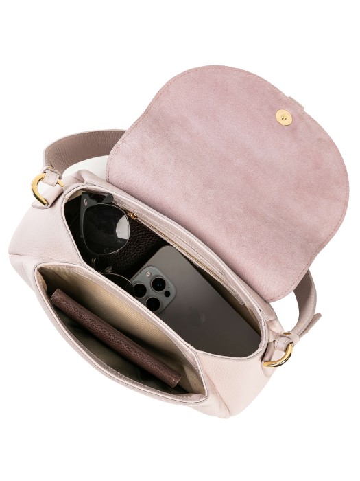 Товар розового цвета с внутренней стороны