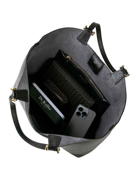 Товар черного цвета с внутренней стороны