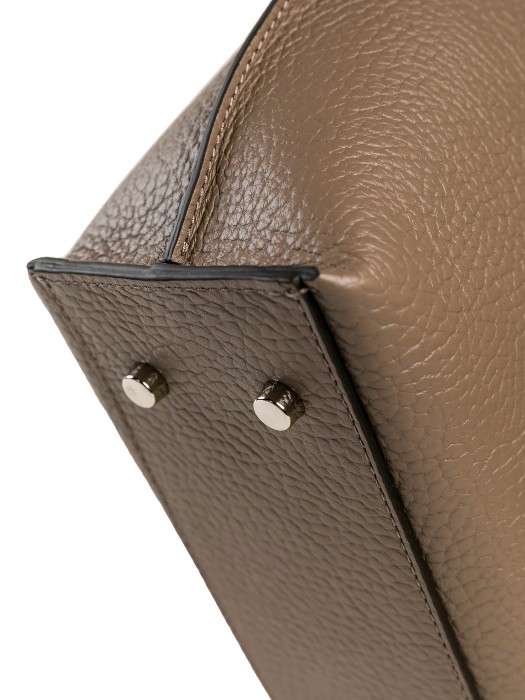 Продукция для женщин фото