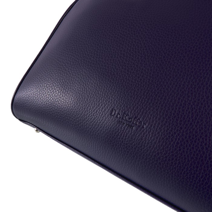 Товар фиолетового цвета с внутренней стороны