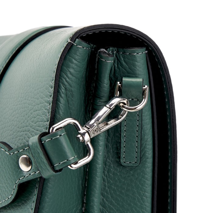 Товар салатового цвета с внутренней стороны