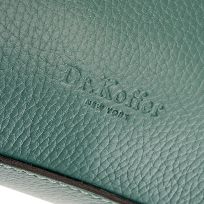 Товар салатового цвета с внутренней стороны