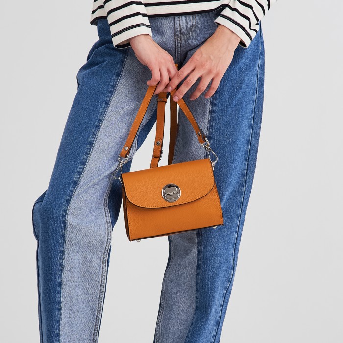 50731s-58 сумка женская от бренда dr.koffer вид слева