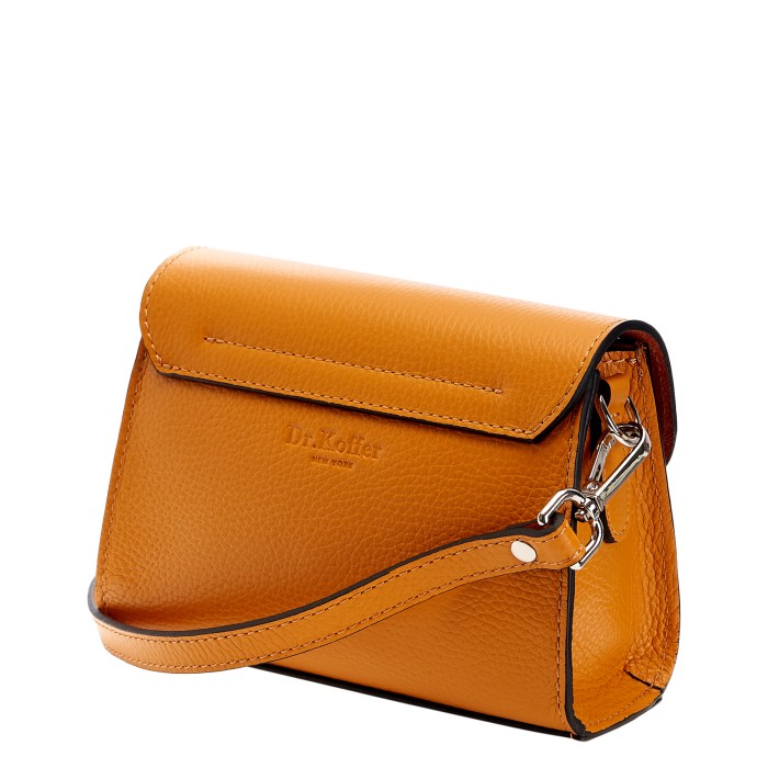 Товар оранжевого цвета с внутренней стороны