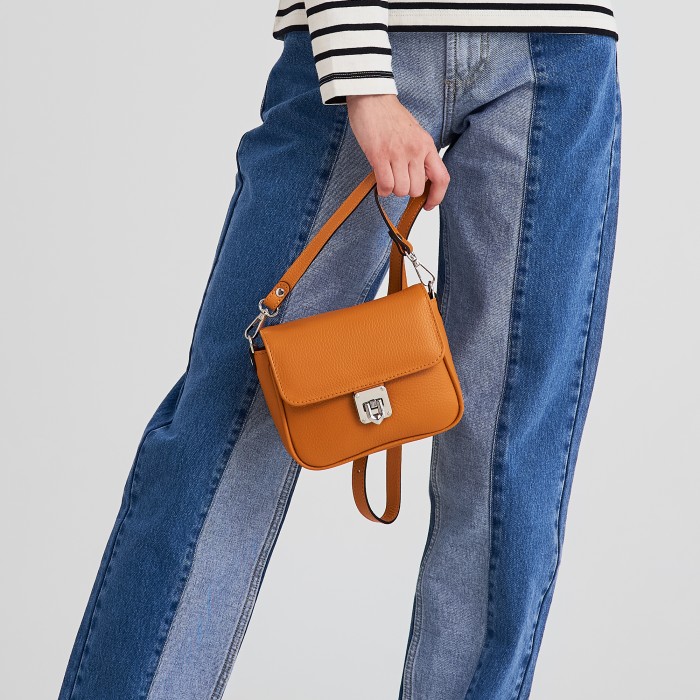 50732s-58 сумка женская от бренда dr.koffer вид слева