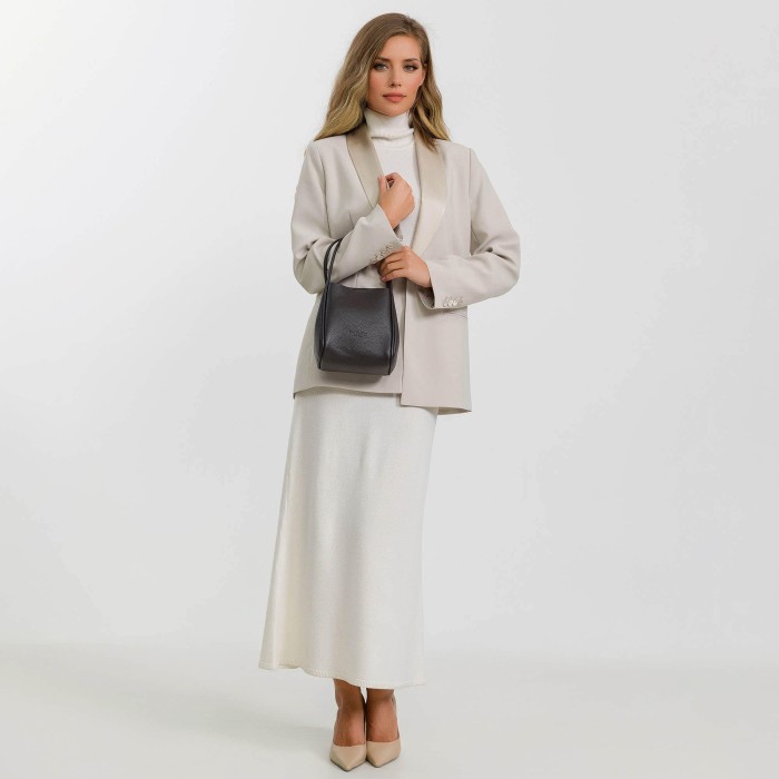 Продукция для женщин фото