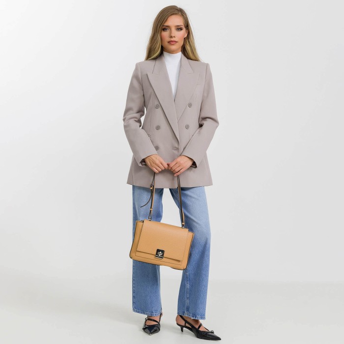 50856s-61 сумка женская по цене 23700 руб вид справа