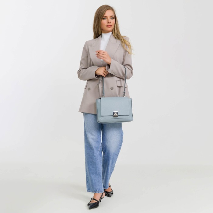 50856s-70 сумка женская от бренда dr.koffer вид слева