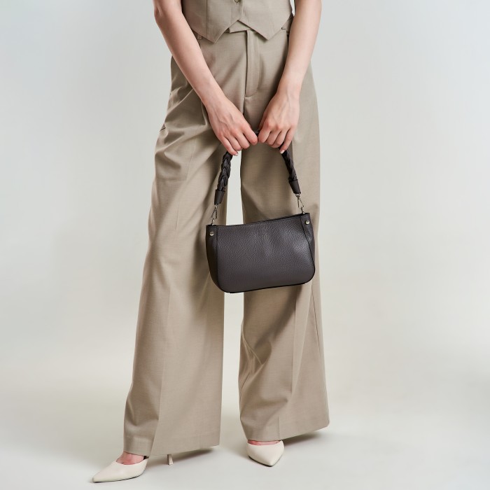 Товар с артикулом 5484S-77 вид сзади