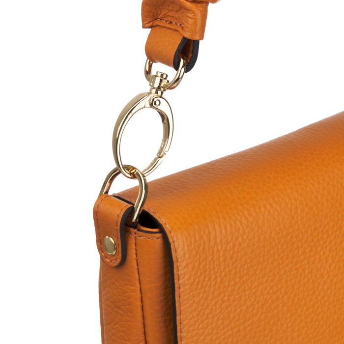 5942s-58 сумка женская по цене 17500 руб вид справа