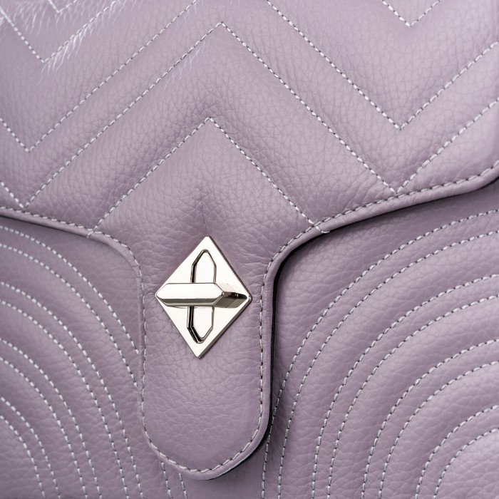 5946s-74 сумка женская по цене 16700 руб вид справа