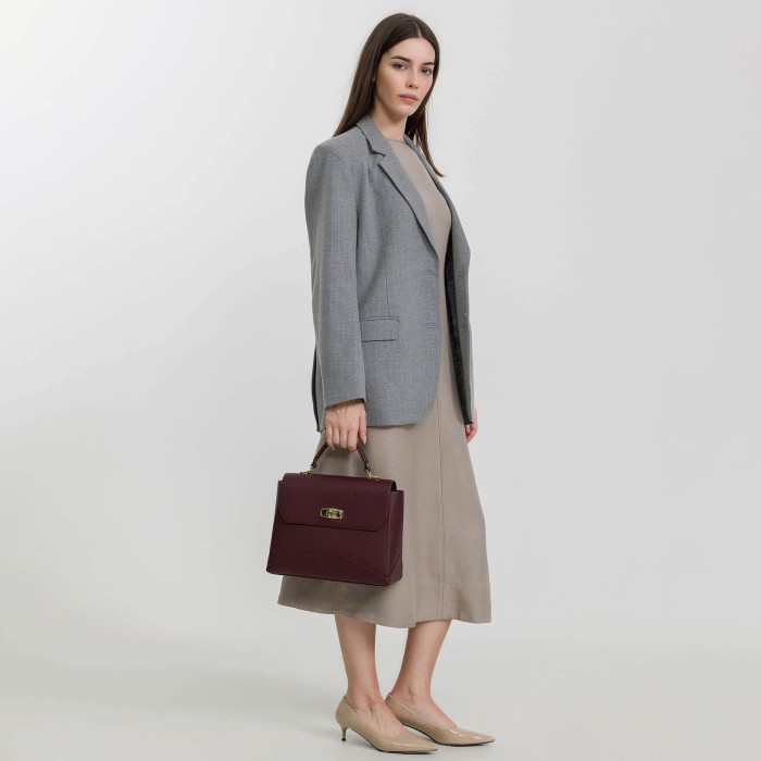 Продукция для женщин фото