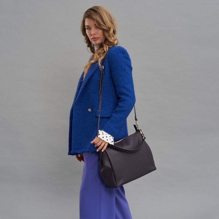 7017sg-74 хобо женское от бренда dr.koffer вид слева