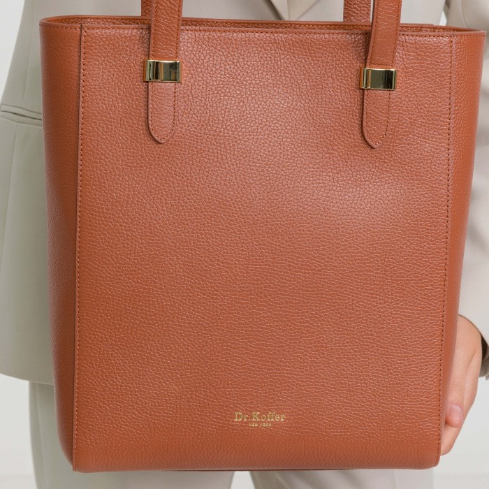 Товар оранжевого цвета с внутренней стороны