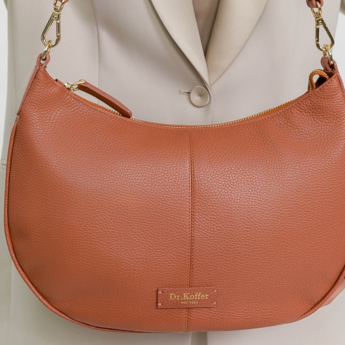 Товар оранжевого цвета с внутренней стороны