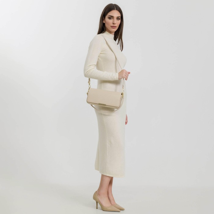 Продукция для женщин фото