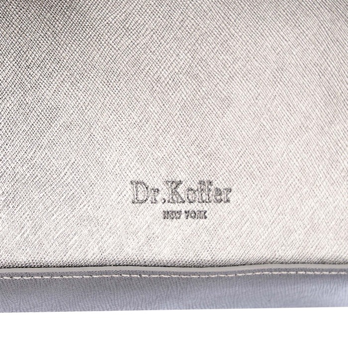 Товар серого цвета с внутренней стороны