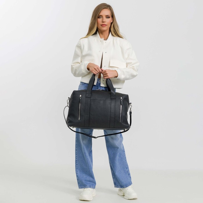 8010b-04 сумка дорожная от бренда dr.koffer вид слева