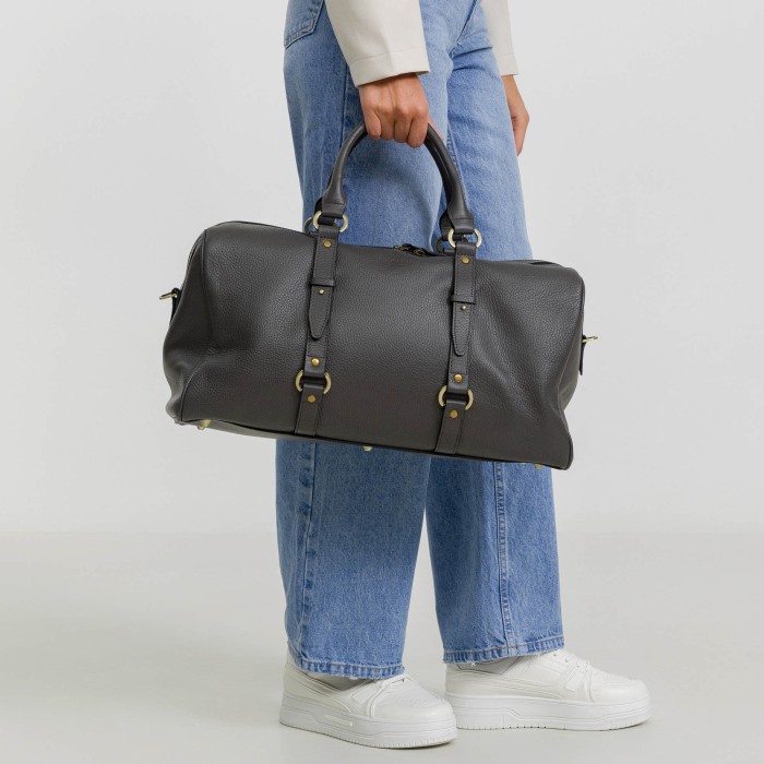 8026s-77 сумка дорожная от бренда dr.koffer вид слева