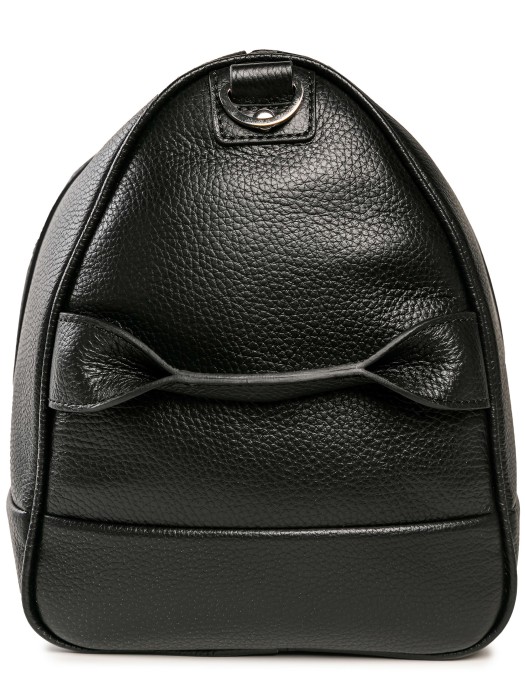 Товар черного цвета с внутренней стороны