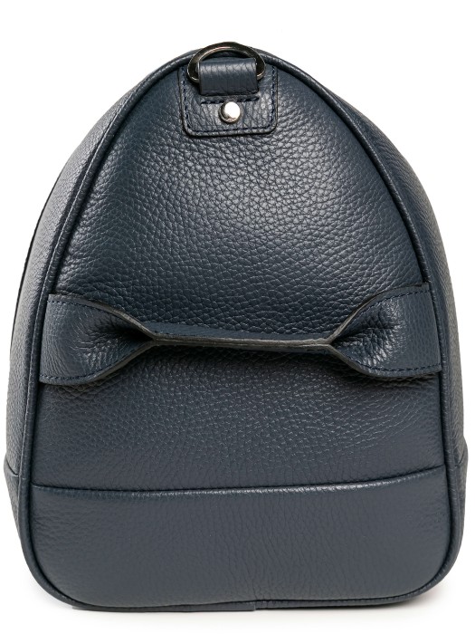 Товар синего цвета с внутренней стороны