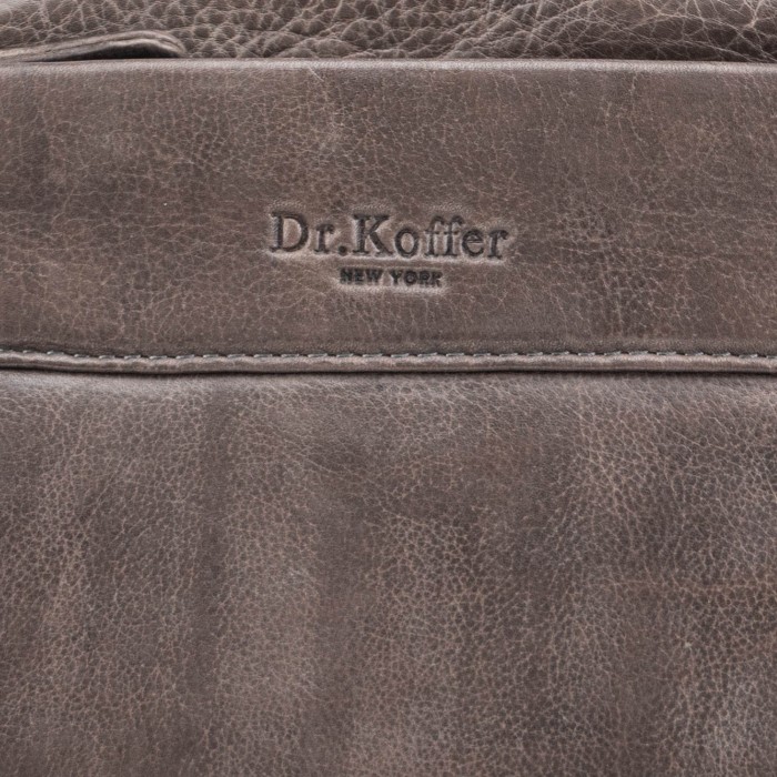 Товар серого цвета с внутренней стороны