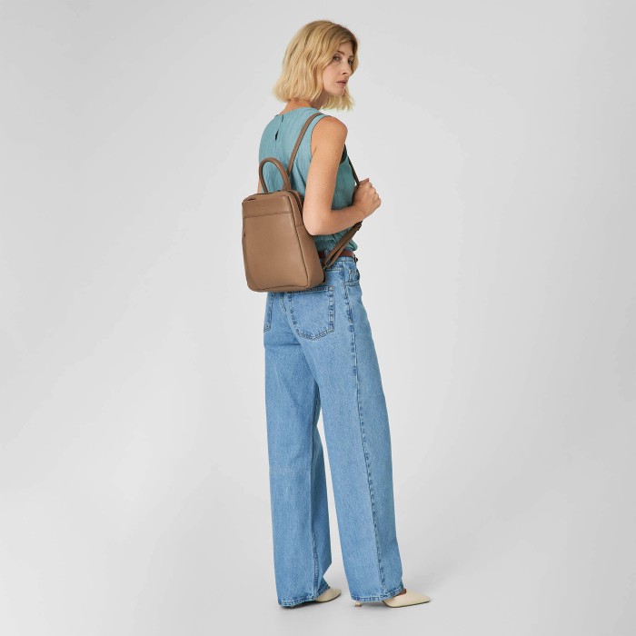 b402383-41-61 рюкзак из льна спереди