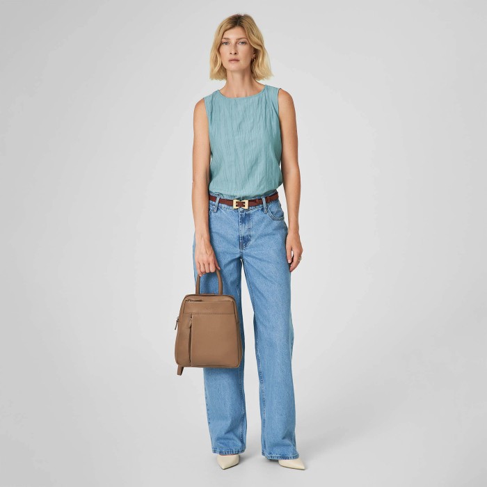 b402383-41-61 рюкзак повседневного стиля с лицевой стороны