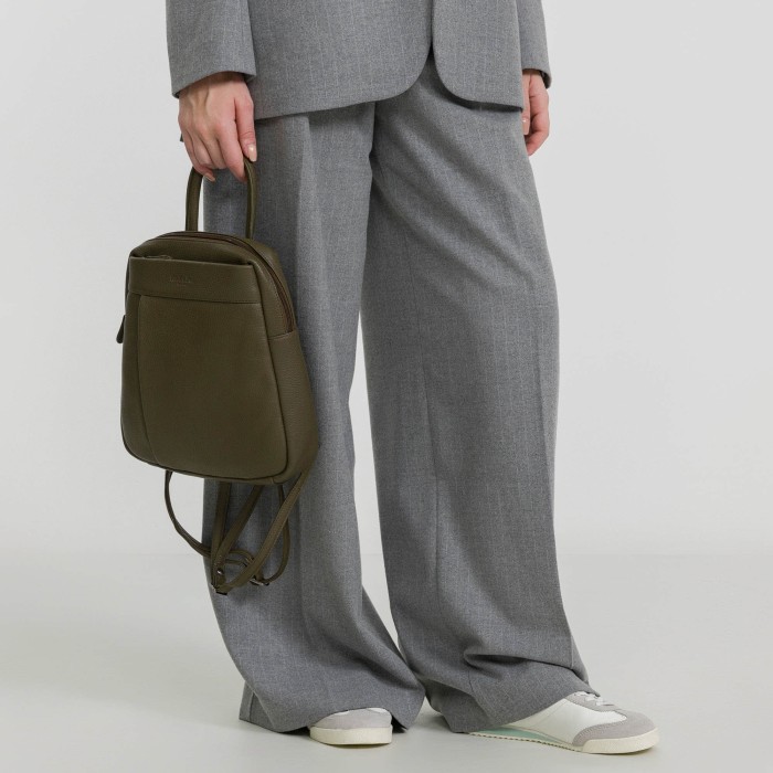 b402383-43-81 рюкзак по цене 26600 руб вид справа