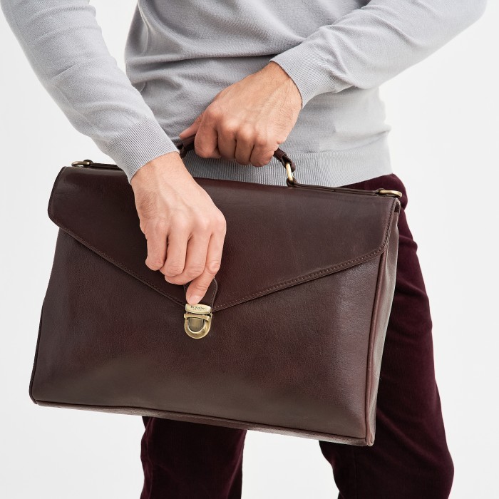 b402612-245-09 портфель по цене 34700 руб вид справа