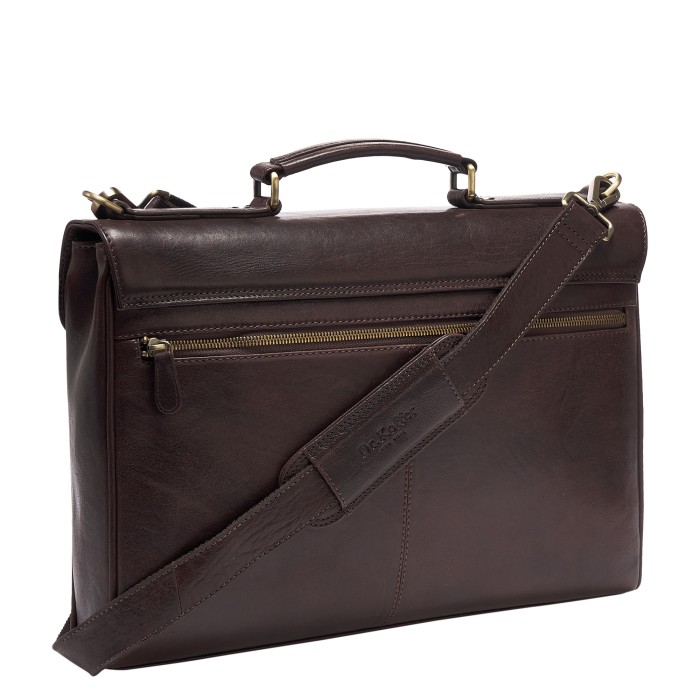 Товар коричневого цвета с внутренней стороны