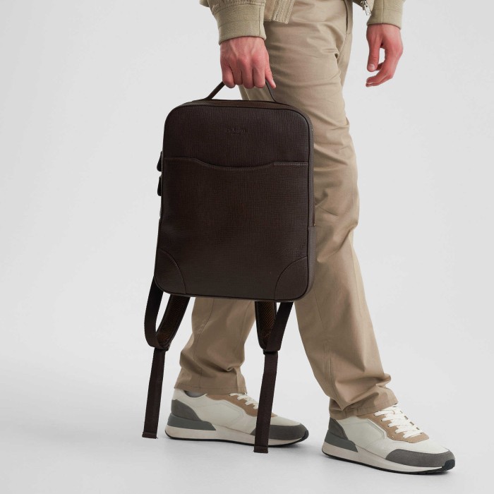 b402696-124-09 рюкзак для взрослого возраста с изнаночной стороны