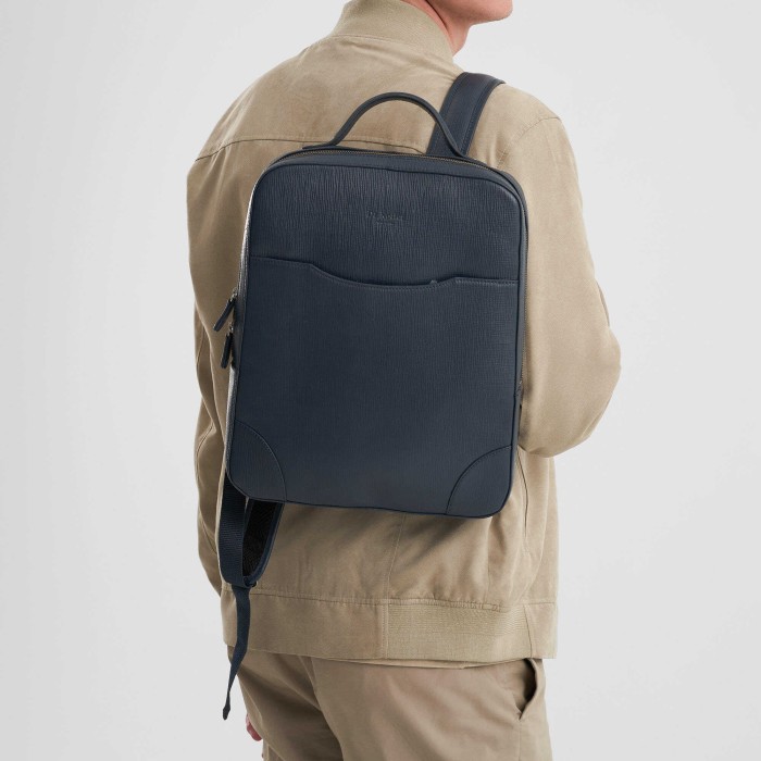 b402696-124-60 рюкзак повседневного стиля с лицевой стороны