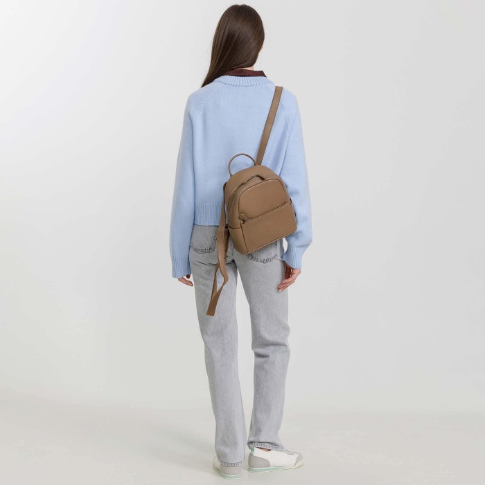 b402698-41-61 рюкзак по цене 19700 руб вид справа