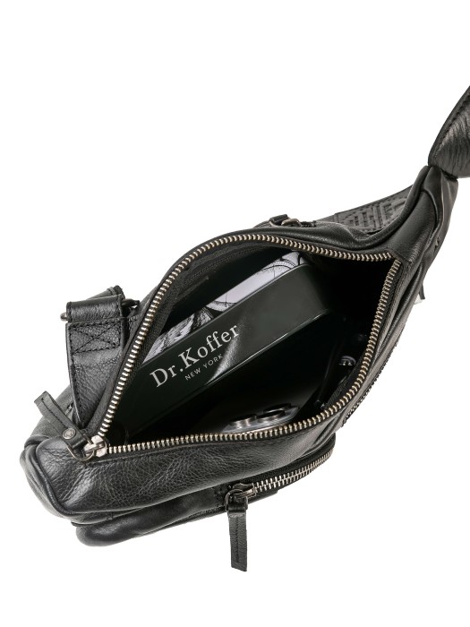 b402746-249-04 рюкзак из америки вид сбоку