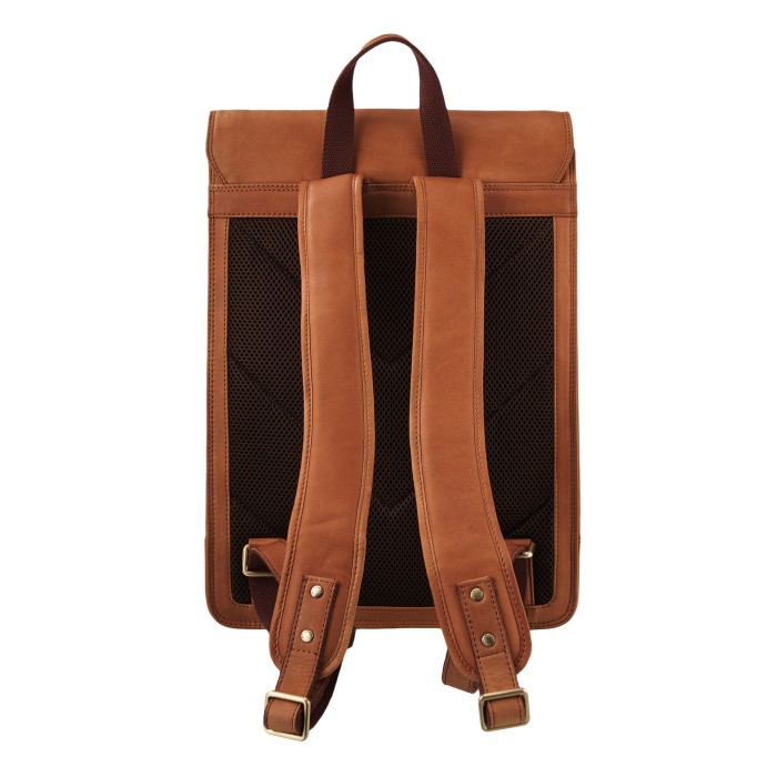 Товар коричневого цвета с внутренней стороны