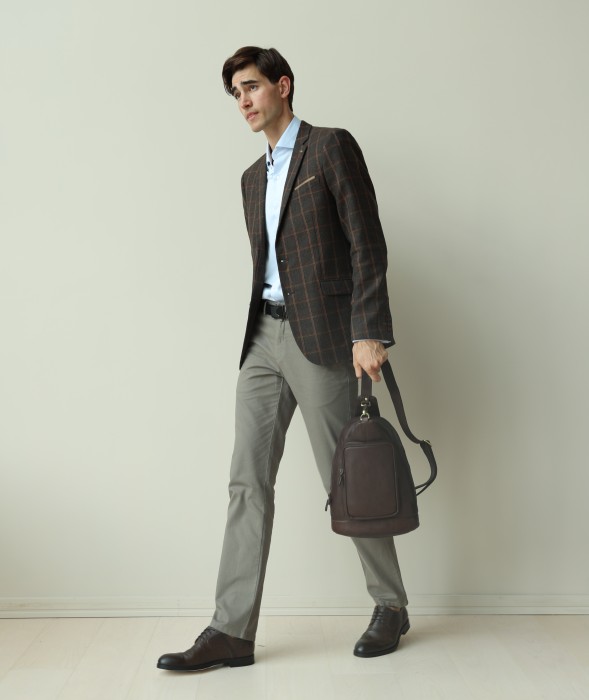 b402778-248-09 рюкзак от бренда dr.koffer вид слева