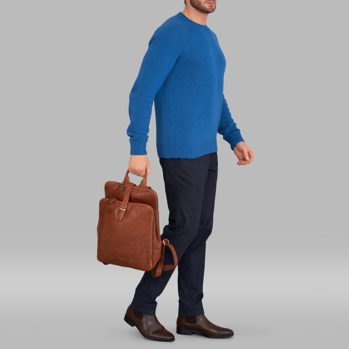 b402784-248-05 рюкзак из америки вид сбоку