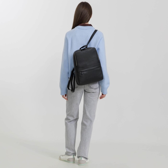 b402785-41-04 рюкзак из америки вид сбоку