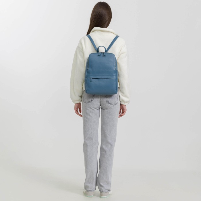 b402785-41-70 рюкзак из америки вид сбоку