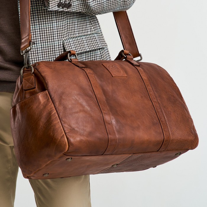 Товар коричневого цвета с внутренней стороны