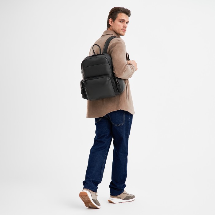 b402809-41-04 рюкзак из америки вид сбоку