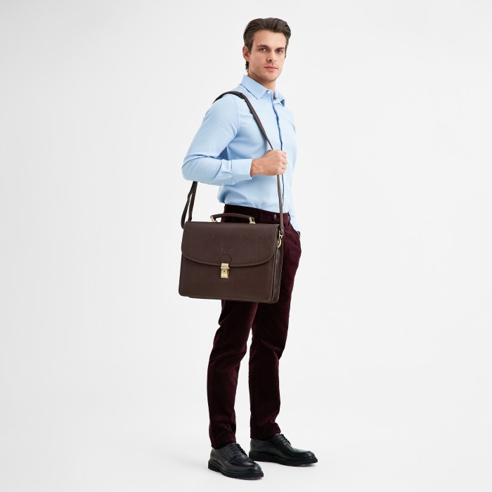 Товар с артикулом B402812-124-09 вид сзади