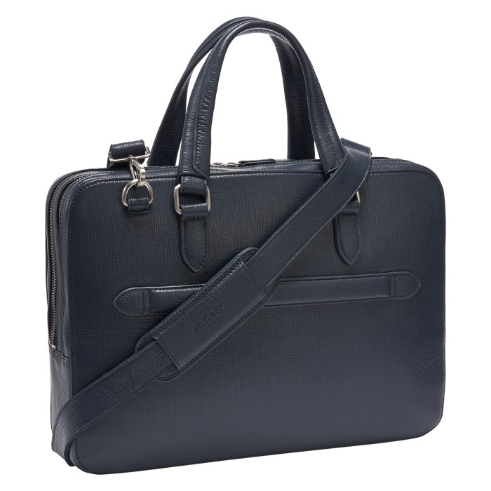 Товар синего цвета с внутренней стороны