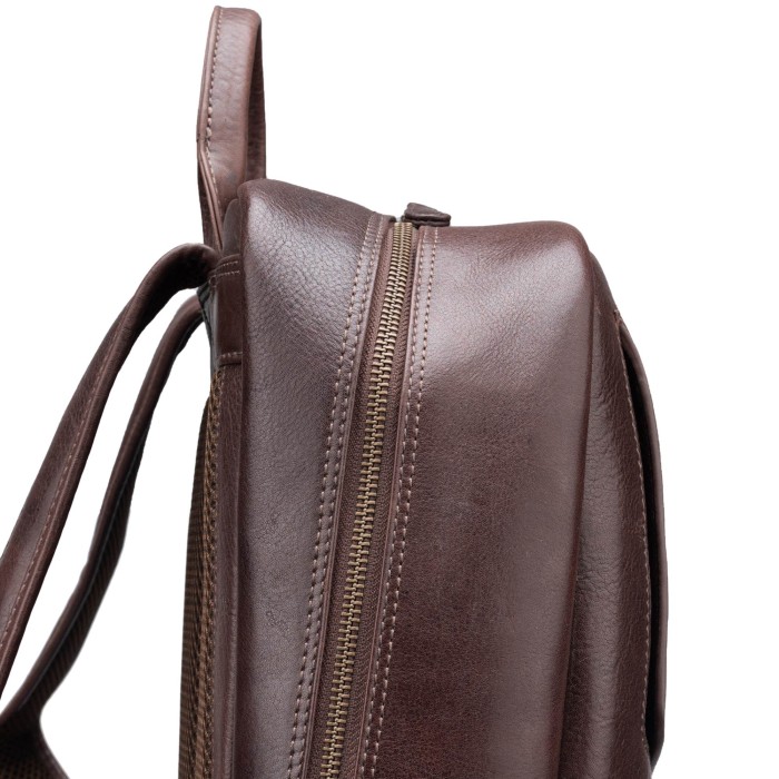 b402815-245-09 рюкзак по цене 42400 руб вид справа