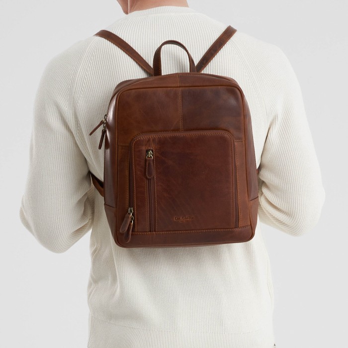 b402818-109-05 рюкзак повседневного стиля с лицевой стороны